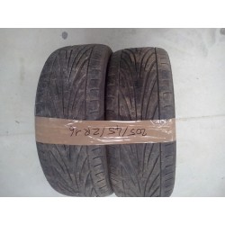 2 pneus  marques TOYO 205/45/16  ZR    10% d usure 